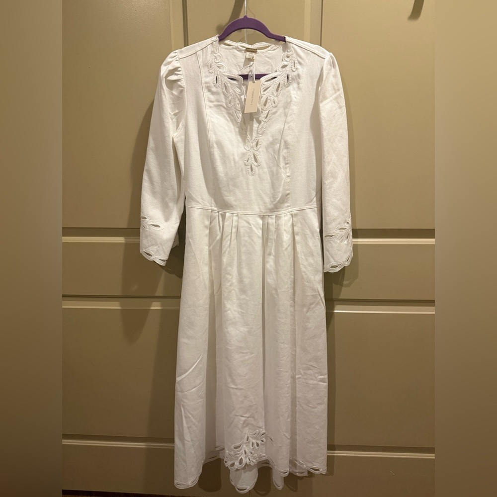 Magaschoni White Long Sleeve Embroidered Midi Dress with Cutwork NWT sz M